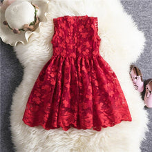 Load image into Gallery viewer, Summer Toddler Girls Lace Cake Dress Kids Sleeveless Floral Mesh Wedding Dresses Children Clothing For Baby Girls 3 to 8 Years